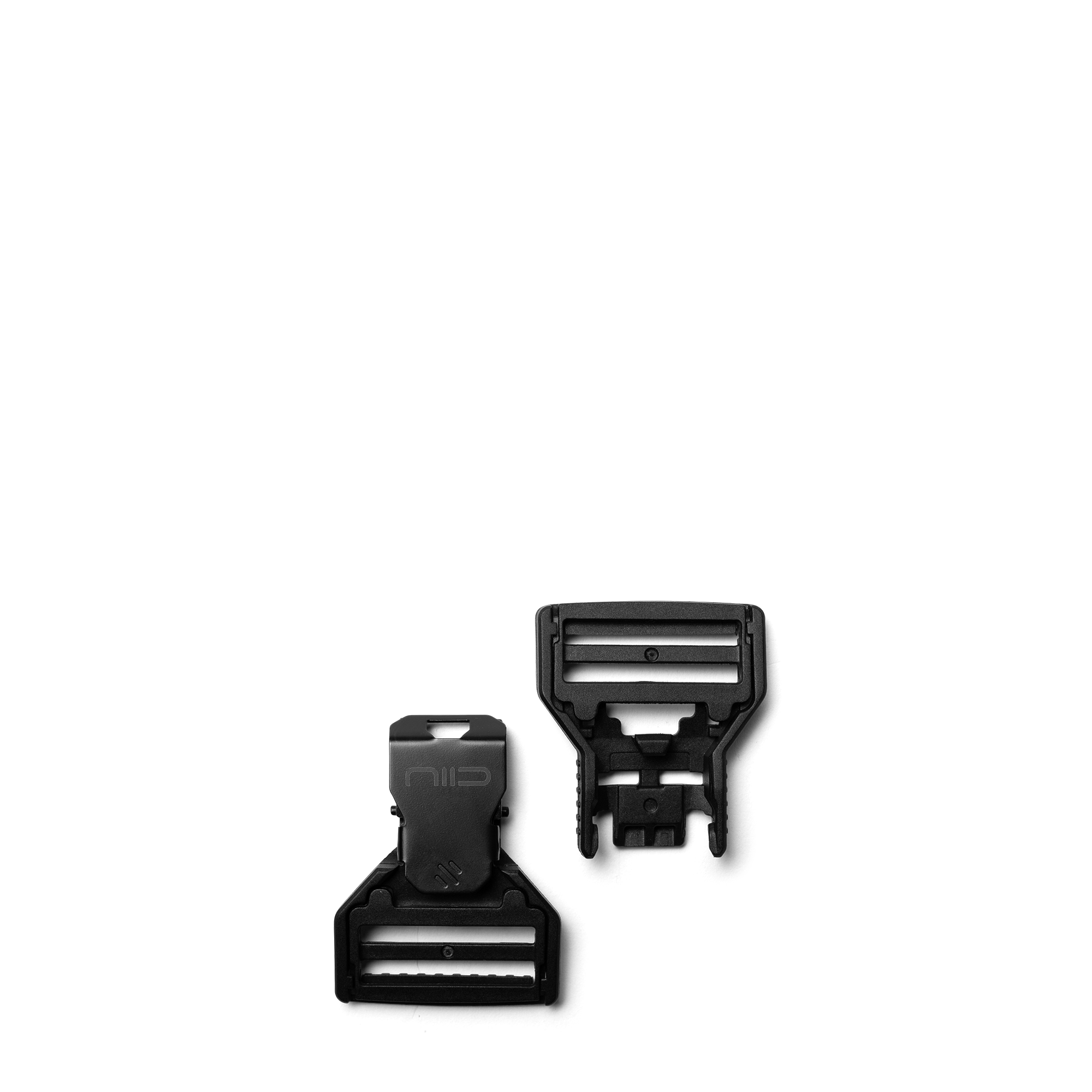 Magnetic buckle